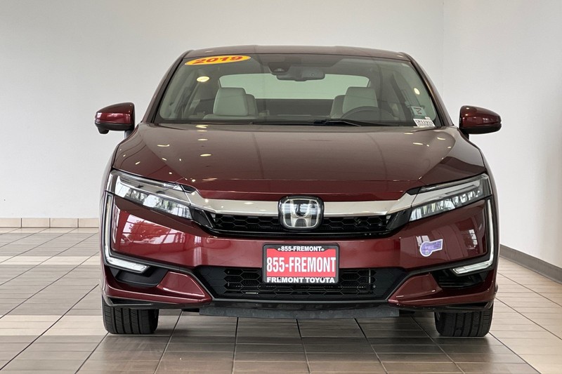 Honda Clarity Plug-In Hybrid Vehicle Full-screen Gallery Image 09