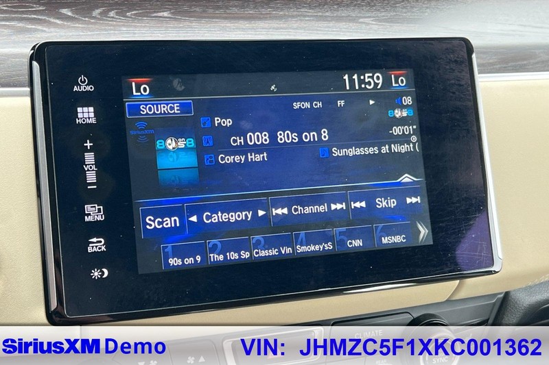 Honda Clarity Plug-In Hybrid Vehicle Full-screen Gallery Image 27