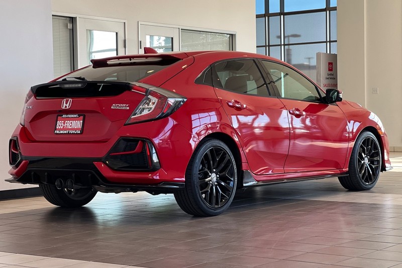 Honda Civic Hatchback Vehicle Full-screen Gallery Image 04