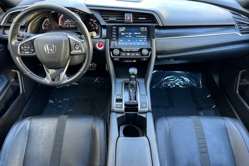 Honda Civic Hatchback Vehicle Full-screen Gallery Image 13