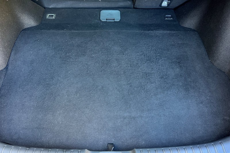 Honda Civic Hatchback Vehicle Full-screen Gallery Image 15