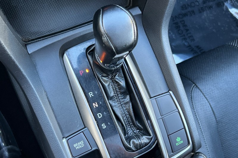 Honda Civic Hatchback Vehicle Full-screen Gallery Image 22