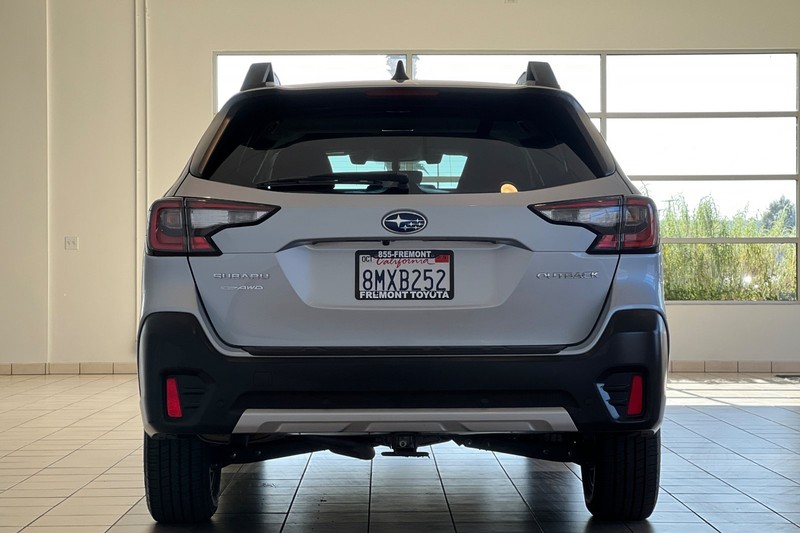 Subaru Outback Vehicle Full-screen Gallery Image 05