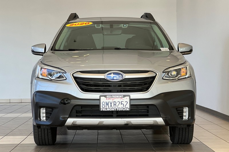 Subaru Outback Vehicle Full-screen Gallery Image 09