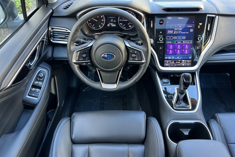 Subaru Outback Vehicle Full-screen Gallery Image 14