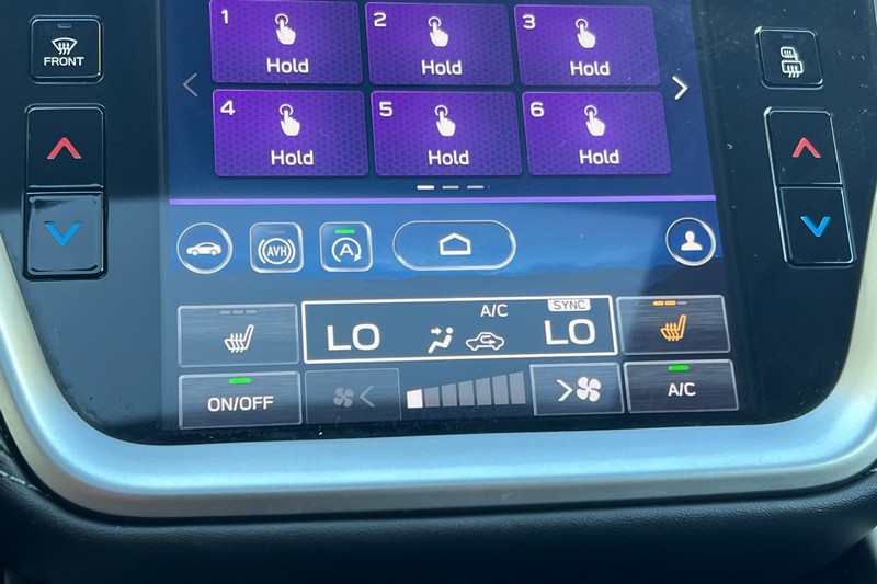 Subaru Outback Vehicle Full-screen Gallery Image 21