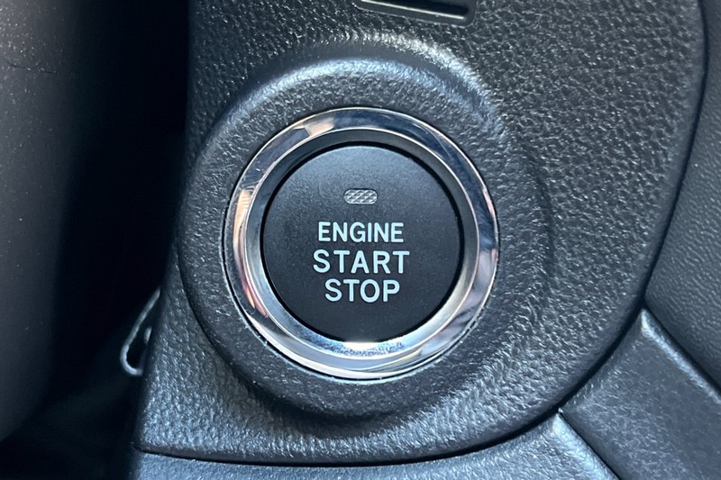 Subaru Outback Vehicle Full-screen Gallery Image 23