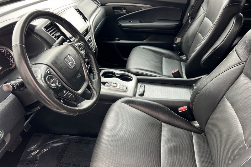 Honda Ridgeline Vehicle Full-screen Gallery Image 10