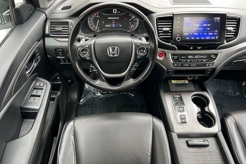 Honda Ridgeline Vehicle Full-screen Gallery Image 14