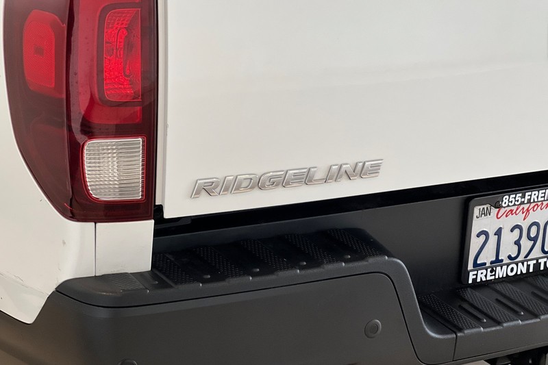 Honda Ridgeline Vehicle Full-screen Gallery Image 27