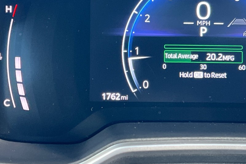 Toyota Corolla Cross Vehicle Full-screen Gallery Image 25