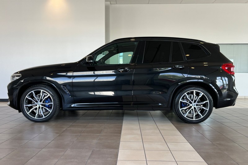 BMW X3 Vehicle Full-screen Gallery Image 07