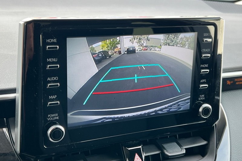 Toyota Corolla Vehicle Full-screen Gallery Image 18