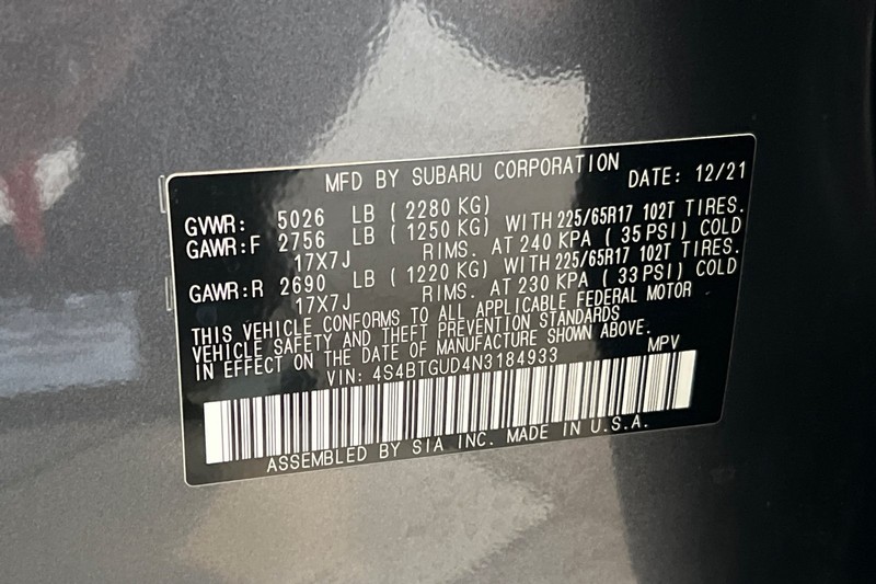 Subaru Outback Vehicle Full-screen Gallery Image 29