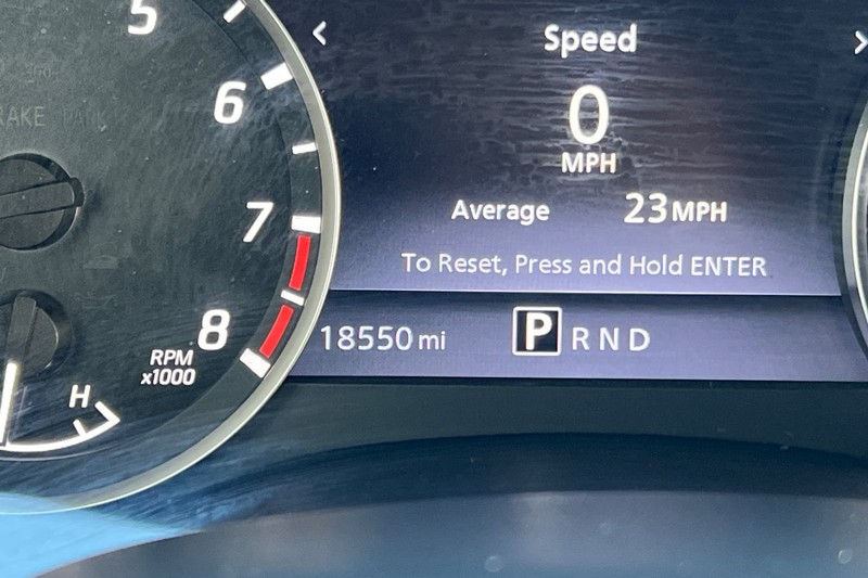 Nissan Frontier Vehicle Full-screen Gallery Image 24