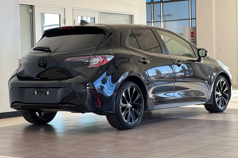 Toyota Corolla Vehicle Full-screen Gallery Image 04