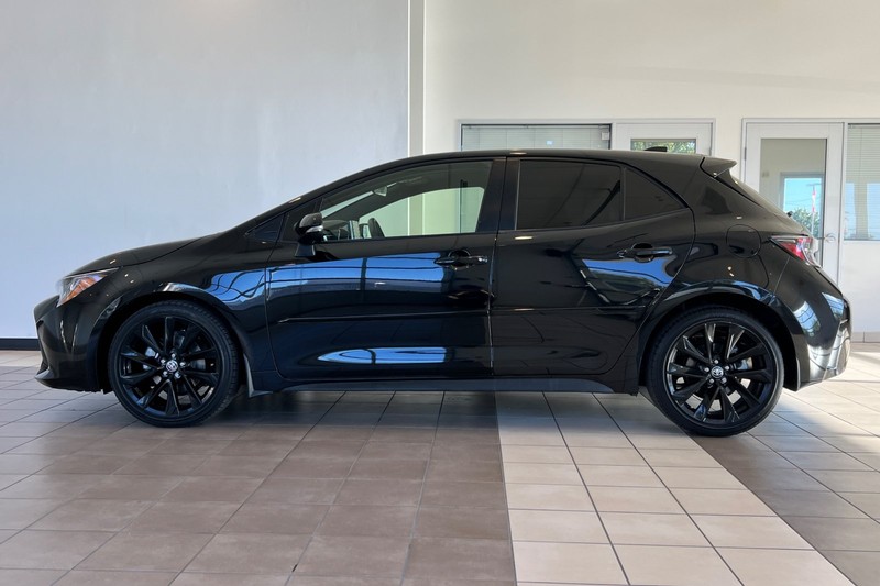 Toyota Corolla Vehicle Full-screen Gallery Image 07