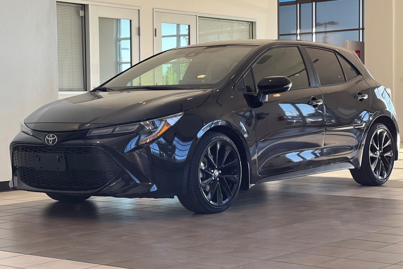 Toyota Corolla Vehicle Full-screen Gallery Image 08