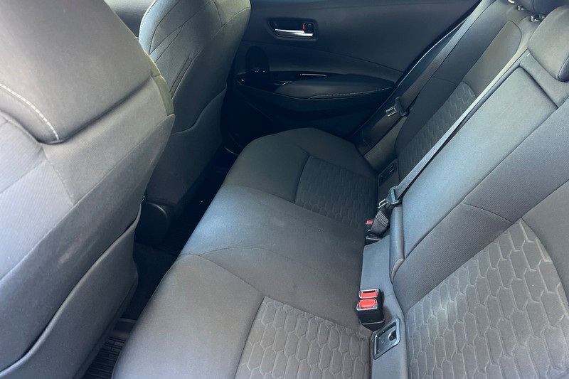 Toyota Corolla Vehicle Full-screen Gallery Image 12