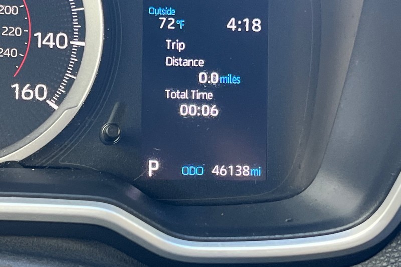 Toyota Corolla Vehicle Full-screen Gallery Image 25