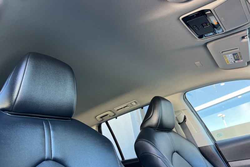 Toyota Grand Highlander Vehicle Full-screen Gallery Image 18