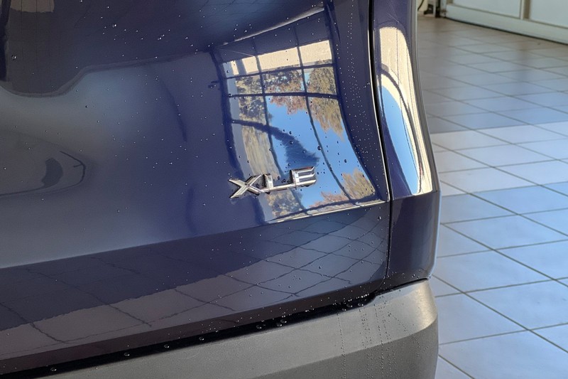 Toyota Grand Highlander Vehicle Full-screen Gallery Image 28