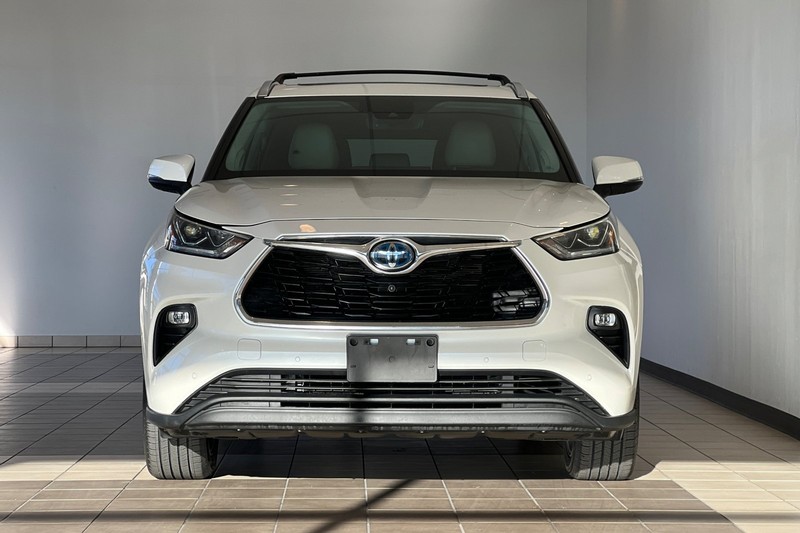 Toyota Highlander Hybrid Vehicle Full-screen Gallery Image 09