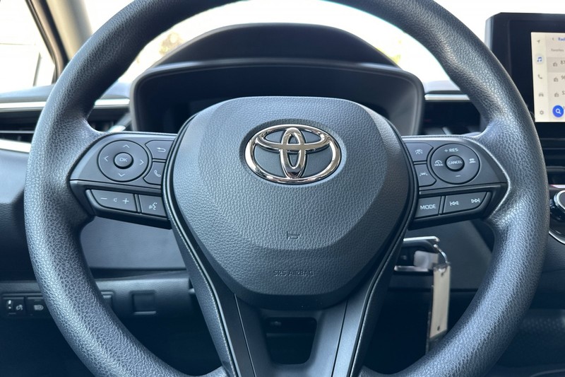 Toyota Corolla Vehicle Full-screen Gallery Image 19