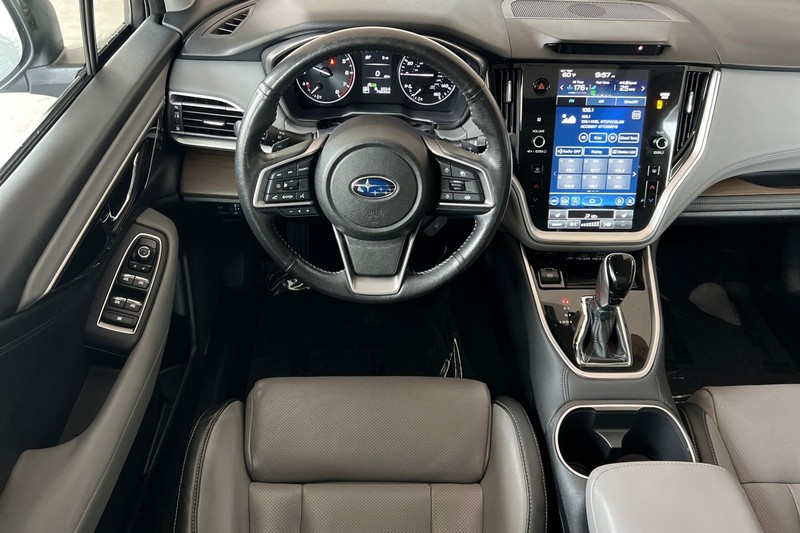 Subaru Outback Vehicle Full-screen Gallery Image 14