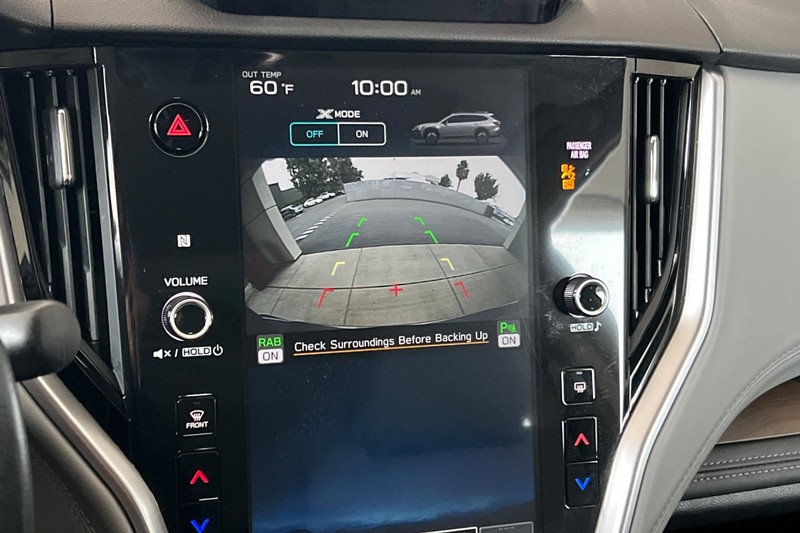 Subaru Outback Vehicle Full-screen Gallery Image 20