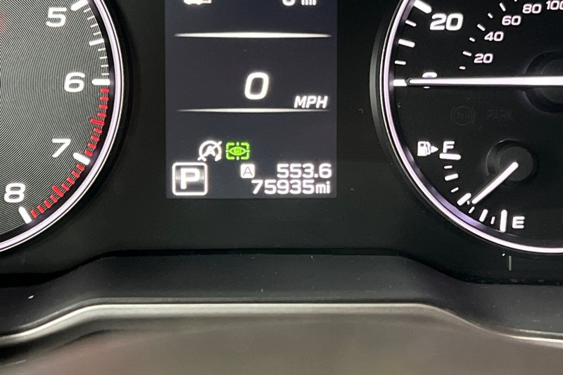 Subaru Outback Vehicle Full-screen Gallery Image 26