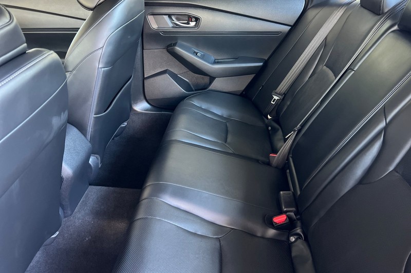 Honda Accord Hybrid Vehicle Full-screen Gallery Image 12