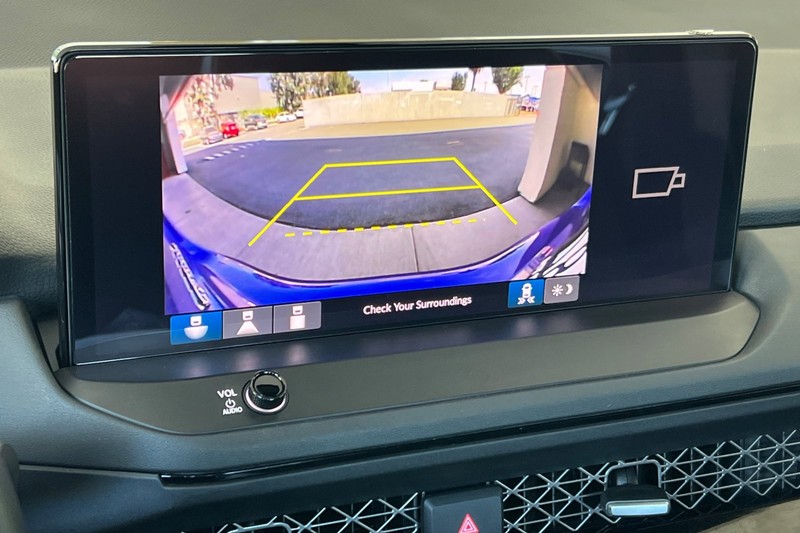 Honda Accord Hybrid Vehicle Full-screen Gallery Image 18