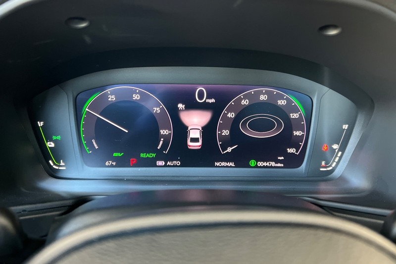 Honda Accord Hybrid Vehicle Full-screen Gallery Image 23