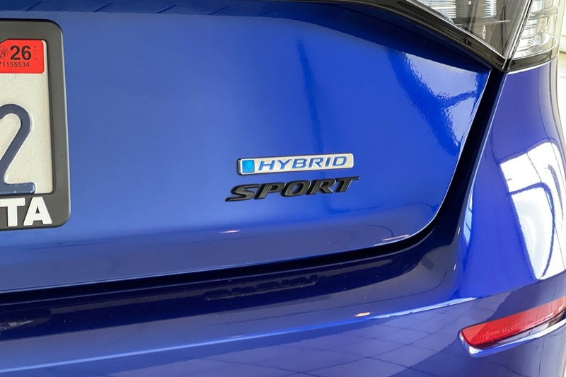 Honda Accord Hybrid Vehicle Full-screen Gallery Image 26