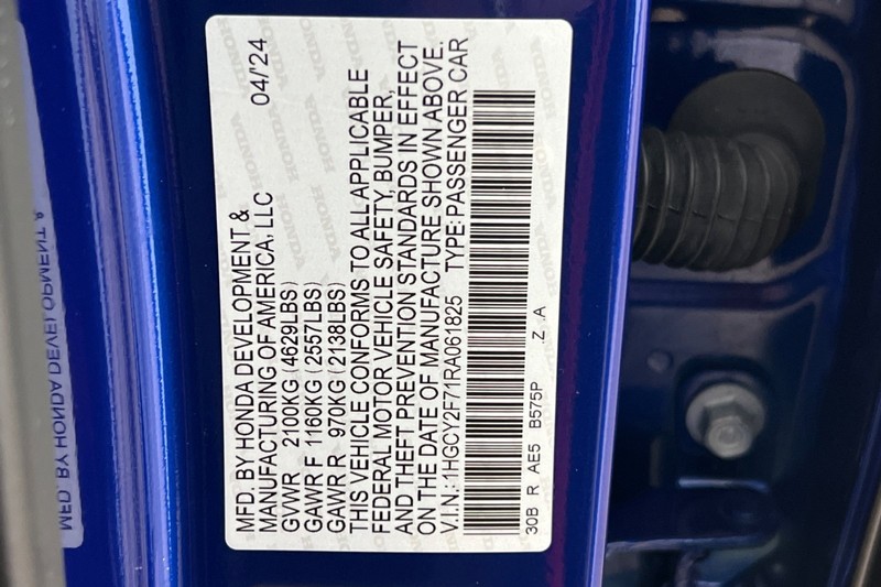 Honda Accord Hybrid Vehicle Full-screen Gallery Image 27