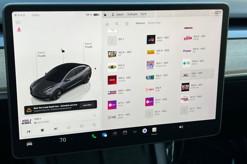 Tesla Model 3 Vehicle Full-screen Gallery Image 17
