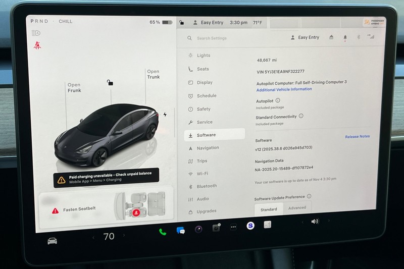 Tesla Model 3 Vehicle Full-screen Gallery Image 25