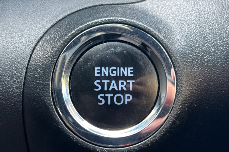 Toyota Avalon Vehicle Full-screen Gallery Image 21