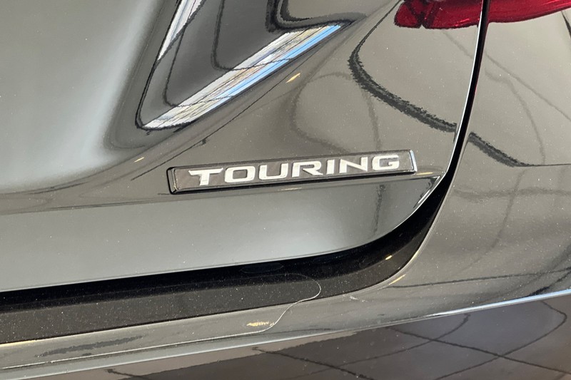 Toyota Avalon Vehicle Full-screen Gallery Image 26