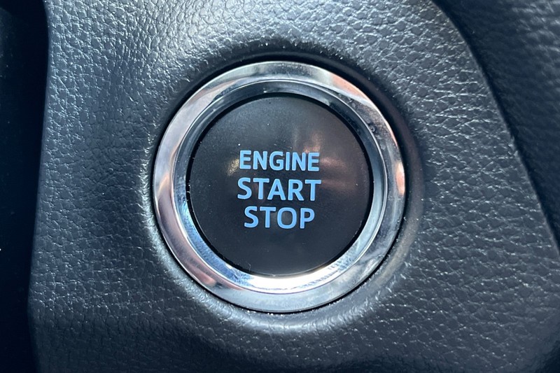 Toyota RAV4 Vehicle Full-screen Gallery Image 22