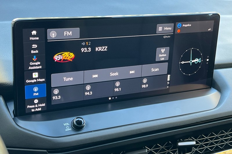 Honda Accord Hybrid Vehicle Full-screen Gallery Image 17