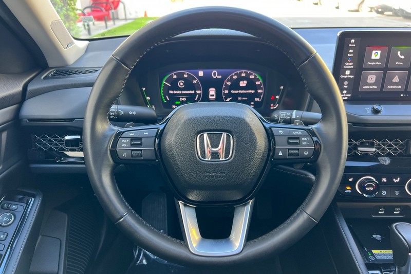 Honda Accord Hybrid Vehicle Full-screen Gallery Image 22