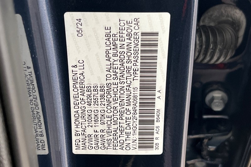 Honda Accord Hybrid Vehicle Full-screen Gallery Image 27