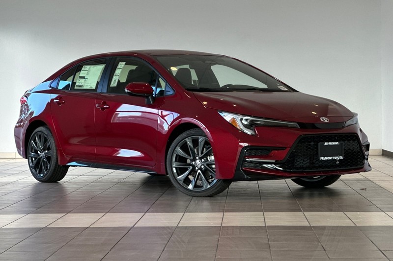 Toyota Corolla Vehicle Full-screen Gallery Image 02