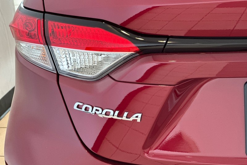 Toyota Corolla Vehicle Full-screen Gallery Image 07