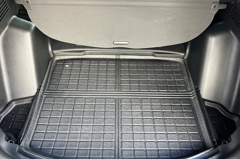 Honda CR-V Vehicle Full-screen Gallery Image 15