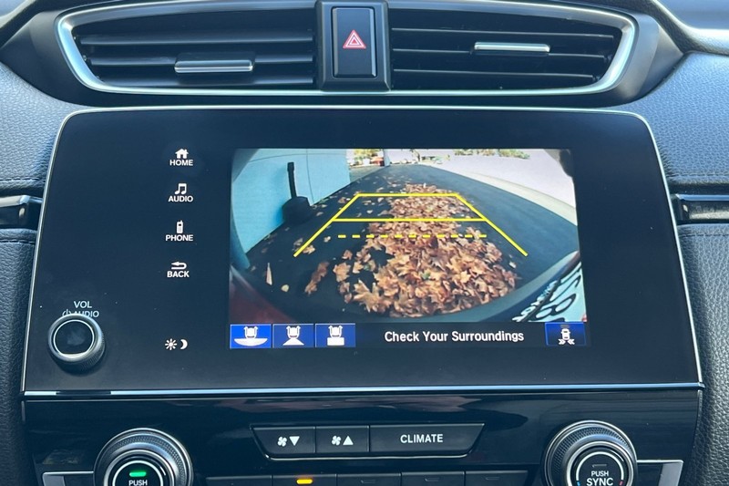 Honda CR-V Vehicle Full-screen Gallery Image 19