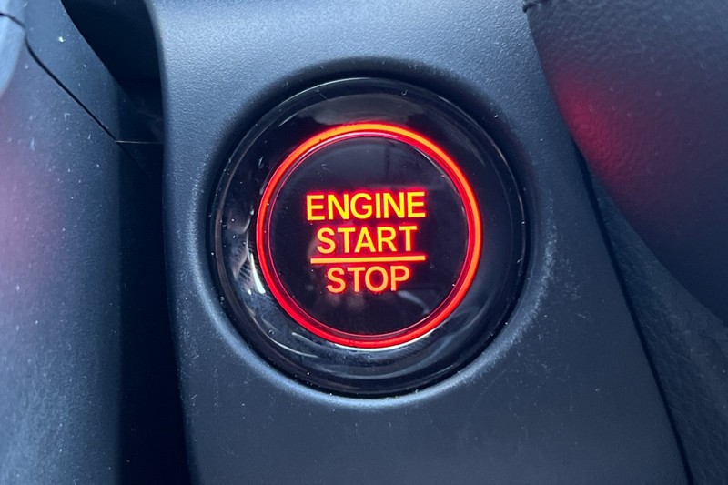 Honda HR-V Vehicle Full-screen Gallery Image 22