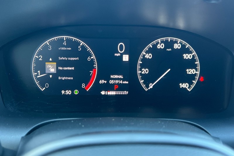 Honda HR-V Vehicle Full-screen Gallery Image 24